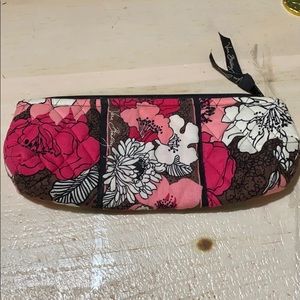 Like new Vera Bradley mocha rouge pencil pouch